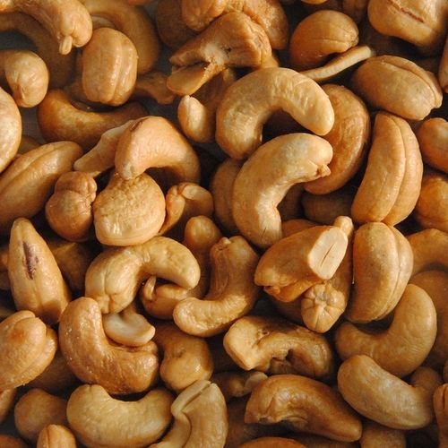 Nüsse, Cashewkerne geröstet, gesalzen (100g)